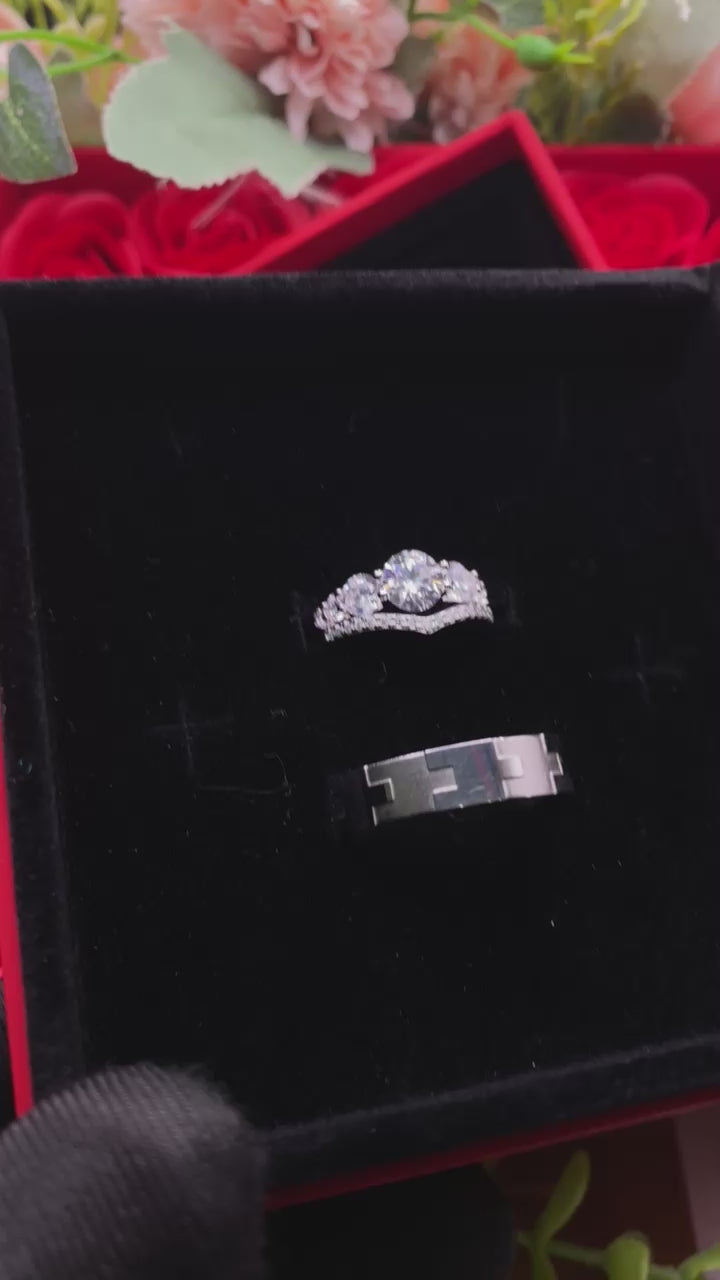 Gloria Moissanite Wedding Set