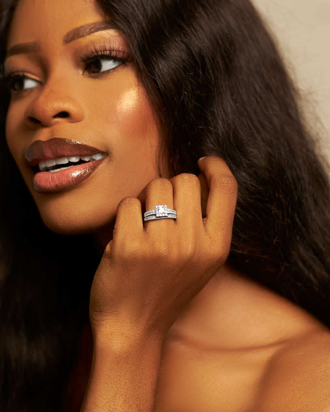 Beautiful Silver Bridal set is the perfect set.