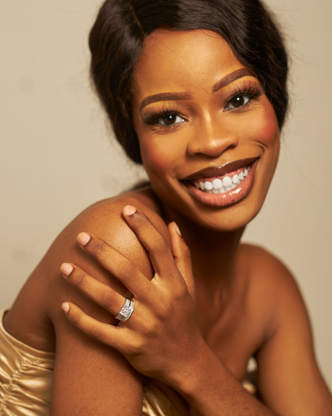 Beautiful Silver Bridal set is the perfect set.