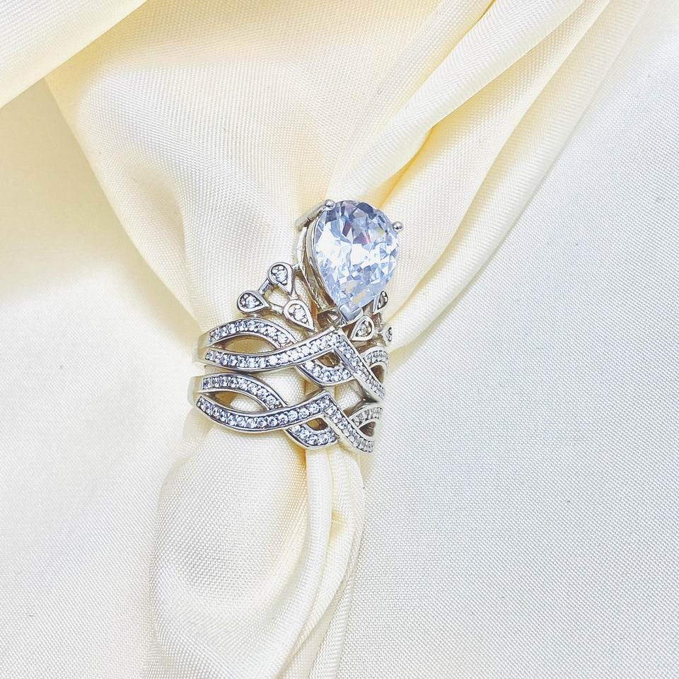 Stunning Silver Bridal set is the perfect set